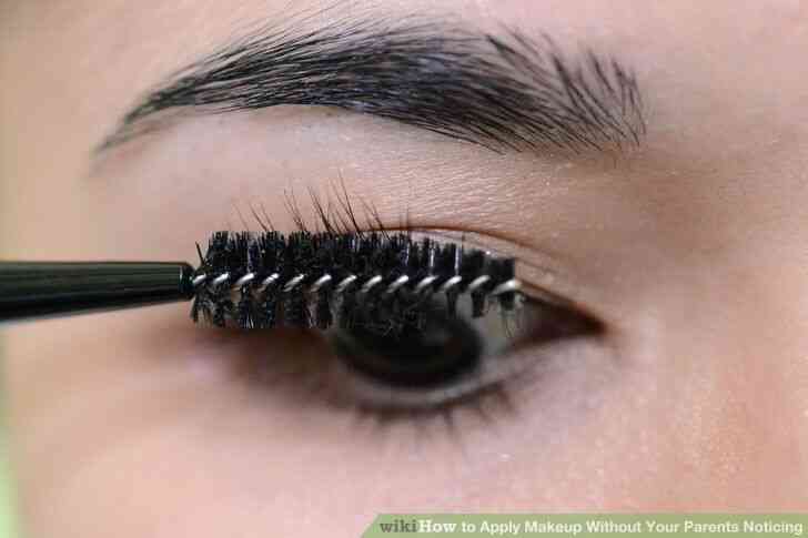 Image intitulée Appliquer la Base de Maquillage de Scène pour les Femmes l